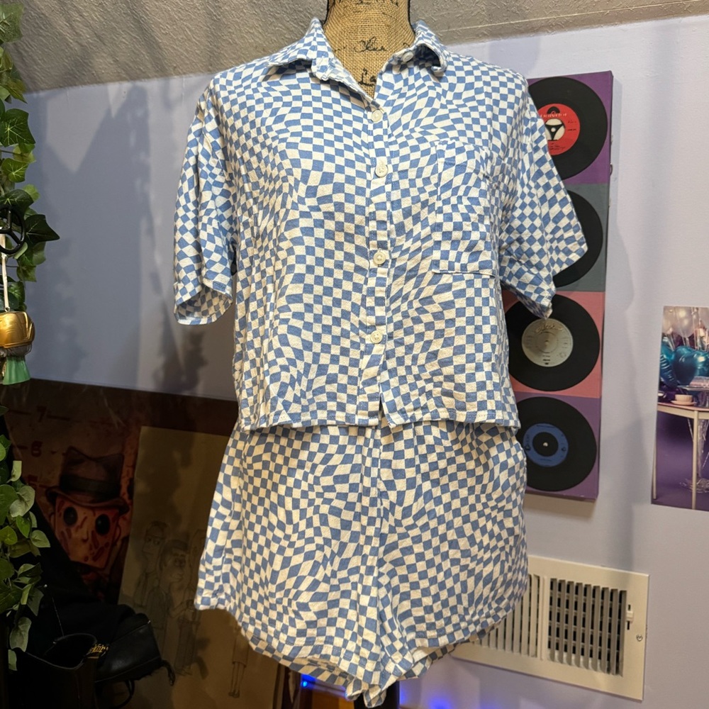 Button Up Top